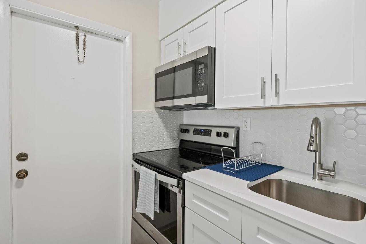 Comfy Bnb W/ King Bed + Work/Travel + Beach 8 Min Hallandale Beach Zewnętrze zdjęcie