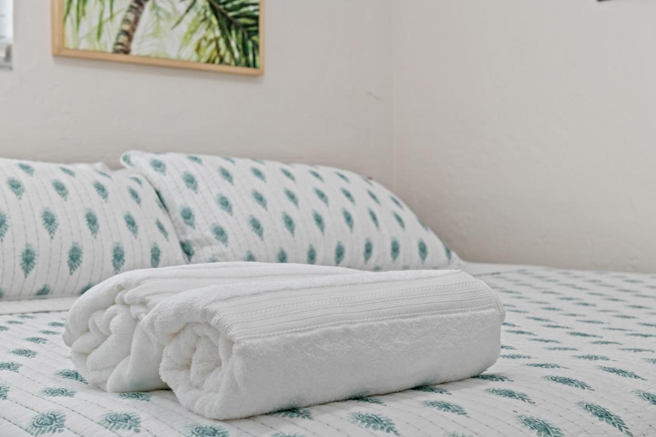 Comfy Bnb W/ King Bed + Work/Travel + Beach 8 Min Hallandale Beach Zewnętrze zdjęcie