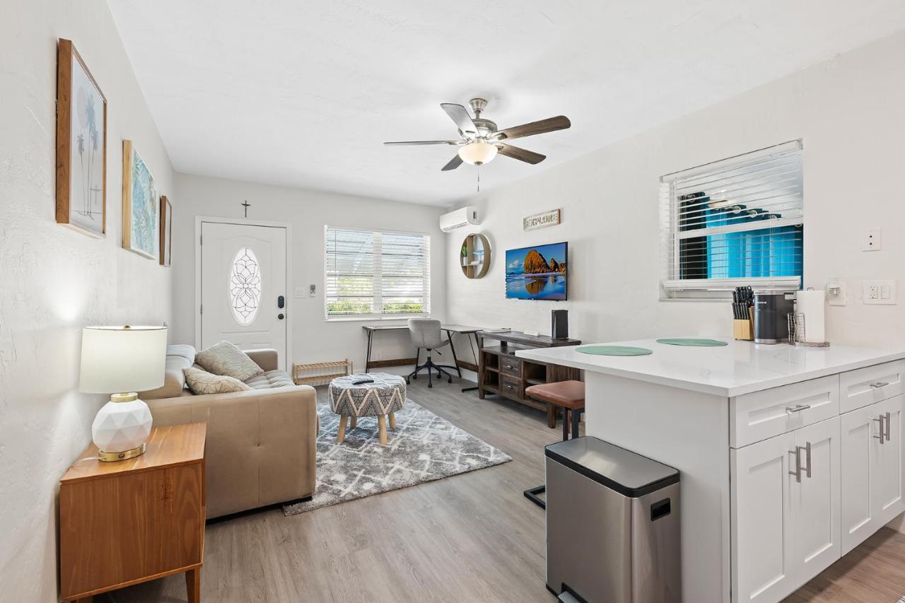 Comfy Bnb W/ King Bed + Work/Travel + Beach 8 Min Hallandale Beach Zewnętrze zdjęcie